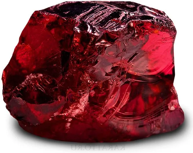 красные камни и их целебные свойства